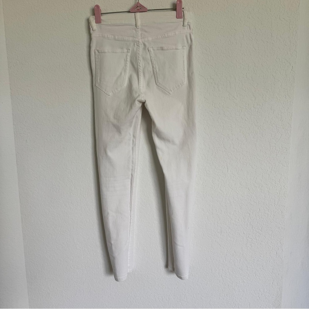 Pull&Bear White Chinos Slim Fit | Size 6 - Picture 2 of 7